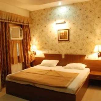 Hotel Surya Gválijar Kültér fotó